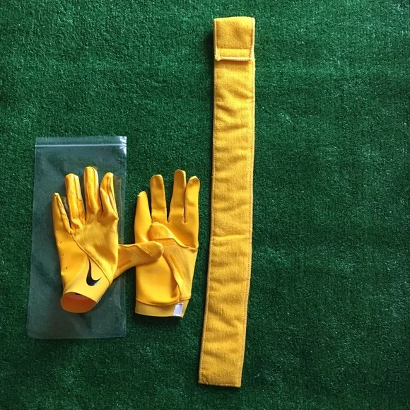 NEW NFL NIKE VAPOR KNIT 4.0 MAGNIGRIP+ WR FOOTBALL GLOVES WITH STREAMER TOWEL - Picture 4 of 7